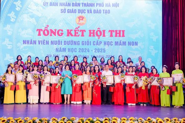 TRƯỜNG MẦM NON TÍCH GIANG ĐẠT GIẢI NHÌ HỘI THI NHÂN VIÊN NUÔI DƯỠNG GIỎI CẤP MẦM NON NĂM 2024